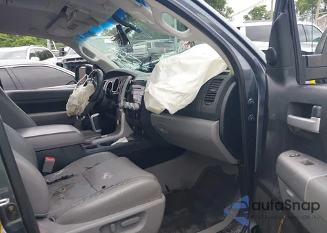 2007 Toyota Tundra Limited 5.7L V8 из США, поврежденный, VIN 5TFEV58197X026969